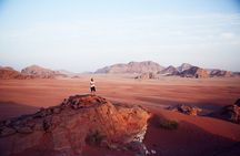 Jeep Tour in Wadi Rum with Professional Guide (Full day)