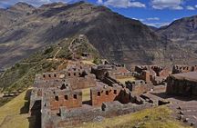 Valley + Machupicchu
