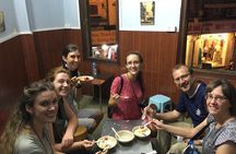 Street food on foot with a local-Asian Promise