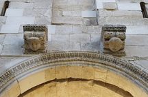Experience Split With Local Professional Historian - Small Group 