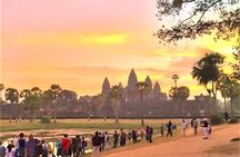 Personalized Angkor Wat Sunrise Guided Tour by TukTuk