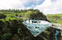  Dashbashi Canyon. The village of Asureti and Didgori monument.