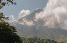 Arenal Volcano National Park Guided Hike from Arenal