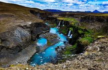 Landmannalaugar, Hekla, Sigoldugljufur 4x4 tour with Hiking 