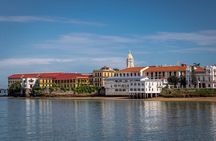 Walking tour through the Hidden treasures and gems of Casco Viejo