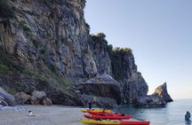 Kayaking Adventure around Pelion Coastline 