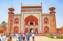 Private Taj Mahal Tour from Delhi by Car All Inclusive 