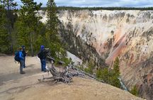 Private Full-Day Grand Canyon of Yellowstone Hiking Adventure 