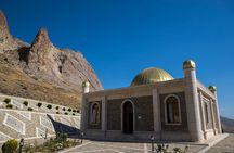 Day Tour from Nakhchivan to Alinja Castle, Ashabi Kahf and Khanegah Tomb 