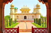 Day Trip to Taj Mahal, Agra Fort and Baby Taj from Delhi by car 