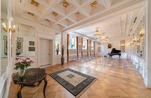 Warsaw Guided Walking Tour with a Private Chopin Concert