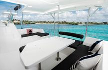8-Hour Private 44' Leopard Catamaran Tour to Cozumel Beach w/Food & Open Bar