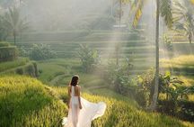 Gate of Heaven at Lempuyang Temple and East Bali Tour
