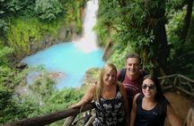 Río Celeste-Tenorio Volcano and Sloth Watching Tour From Guanacaste