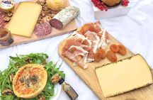 Experience a Decadent French Picnic with Wine Pairing in Paris