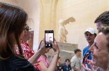 Paris Louvre Museum: Small Group Guided Highlights Tour