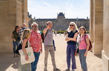 Paris Louvre Museum: Small Group Guided Highlights Tour