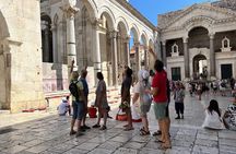 Private Split: Visit Diocletian Palace & Taste Food at the Market