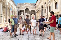 Private Split: Visit Diocletian Palace & Taste Food at the Market