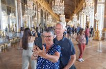 Versailles Full-Day Tour with the Estate of Marie-Antoinette