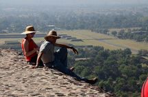 Historical downtown Mexico City & Teotihuacan Pyramids Mezcal tasting