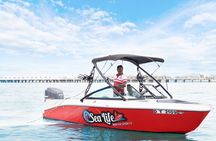 Private 1 Hour Boat Ride in Dubai