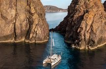 Full-Day Tour of Milos and Poliegos Small Group Catam With Lunch