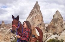 2 Hours Horse Sunset Riding Tour in Cappadocia