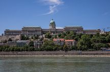 Private Castle Tour With Matthias Church Visit