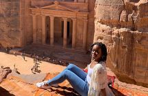 Explore Petra Highlights: Private One-Day Tour from Amman or QAIA