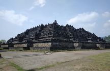 Yogyakarta: Borobudur Top Access (Ticket Assistance) & Prambanan