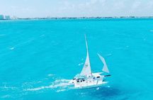Isla Mujeres Tour in Private Catamaran with Snorkel and Lunch