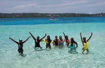 Full Day Private Pontoon Tour Around San Andrés Island