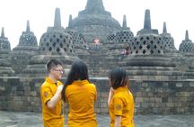Borobudur Sunrise via VIP gate Manohara Borobudur