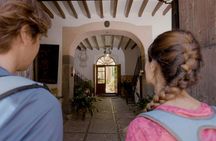 Guided Tasting Tour in 16th century House and Olive Oil Factory