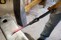 2 Hour Blacksmithing Experience in Niagara (Craft Class/Activity)