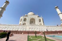 Private Full-Day Agra Taj Mahal Tour by Car with a Tour Guide