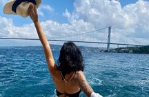 Private Sunset Yacht Voyage