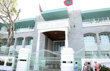 Private Male City Walking Tour with optional Vilimale tour
