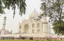 Agra: Skip the Line Ticket to Taj Mahal with Guided Tour