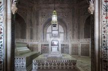 Agra: Skip the Line Ticket to Taj Mahal with Guided Tour
