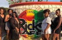 Full-Day Combo Tour Seven Mile Beach and Ricks Cafe 