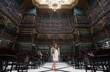 Historic Centre Private Tour with a Photographer