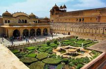 Private Jaipur Full-Day Sightseeing Tour By Car with Guide