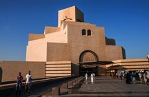 Private Photoshoot in Doha by Car to Katara Village, The Pearl, Souq Waqif, MIA