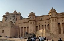 Private tour of Jaipur with Driver and Guide