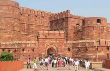 Private Full-Day Tour of Taj Mahal by Car from Delhi with Pickup