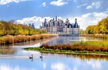 Loire Valley Castles Day Trip from Paris with Complementary Wine