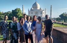 Private Cultural Taj Mahal Tour by Gatimaan Express Train