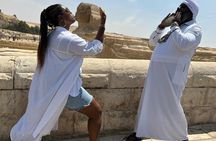 8-Hours Private Guided Tour in Giza , Egyptian Museum & Market with Lunch